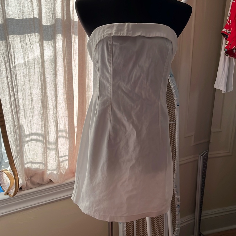 New.White. Mini Strapless Dress(M)